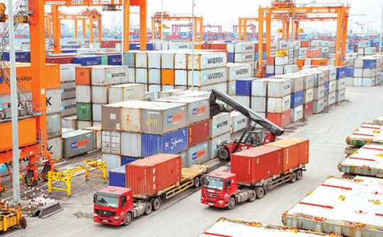 Thương mại tăng tốc, xuất siêu của Việt Nam vượt 6 tỷ USD