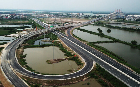 Xem xét nâng tốc độ tối đa tuyến cao tốc Hạ Long-Hải Phòng