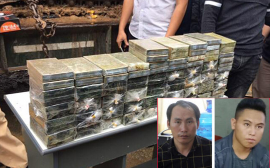 Bắc Kạn: Phát hiện 198 bánh heroin giấu trong máy xúc