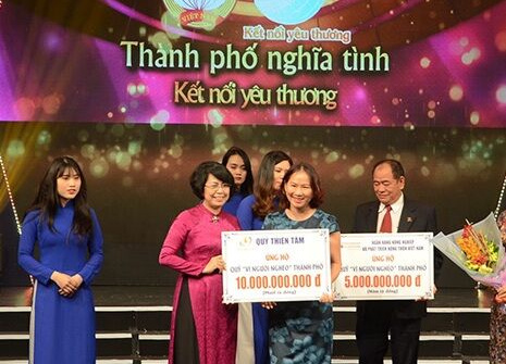 Gần 40 tỷ đồng ủng hộ Quỹ 'Vì người nghèo' TP.HCM