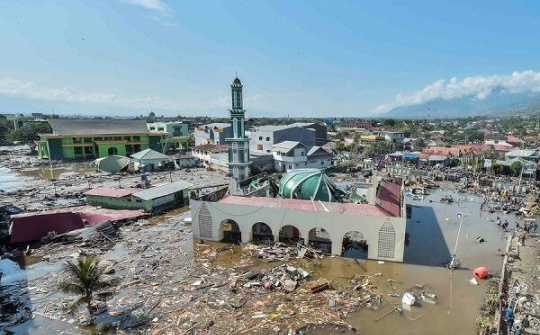 Indonesia tiếp tục rung chuyển vì hàng loạt dư chấn mạnh