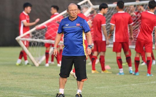 Danh sách đội tuyển Việt Nam dự AFF Cup: Thầy Park trao vé vớt cho ai?