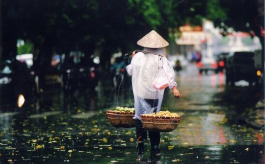 Dự báo thời tiết 24/10: Cả 3 miền đều có mưa dông rải rác