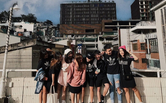 Giới trẻ đua nhau đến góc chợ Đà Lạt để chụp ảnh style Hồng Kông