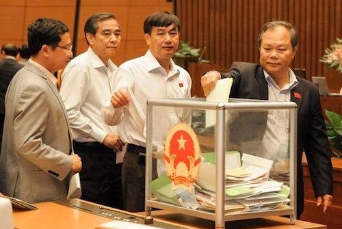Lấy phiếu tín nhiệm: Sức nặng của niềm tin cử tri