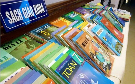 Đề xuất không giao Bộ Giáo dục biên soạn, xuất bản sách giáo khoa để tránh độc quyền