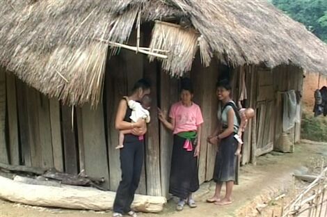 Từ ngày 1/12/2018 NSNN hỗ trợ 100% mức đóng BHYT cho hộ gia đình cận nghèo