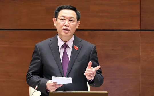 Phó Thủ tướng Vương Đình Huệ phát biểu tại Quốc hội