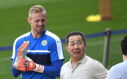 Tâm thư xúc động của thủ môn Leicester City gửi Chủ tịch Vichai Srivaddhanaprabha