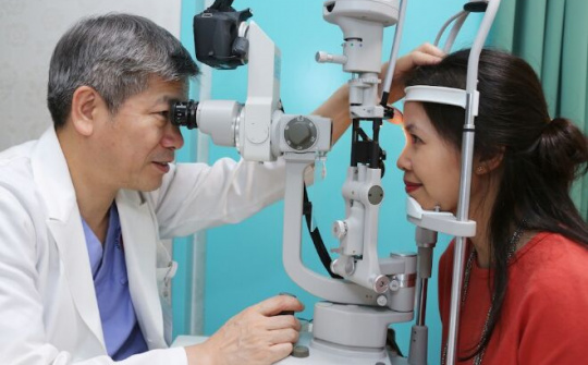 Vì những đôi mắt vẹn toàn