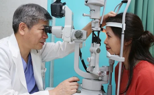 Vì những đôi mắt vẹn toàn