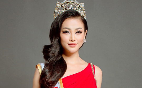 'Người đẹp xứ dừa' Nguyễn Phương Khánh đại diện Việt Nam thi Miss Earth 2018