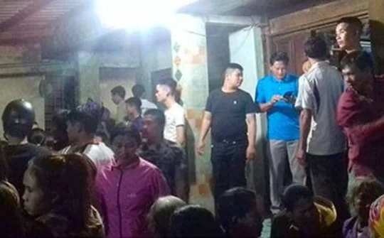 Hà Tĩnh: Phát hiện mẹ và con 18 tháng tuổi chết trong tư thế treo cổ tại nhà riêng