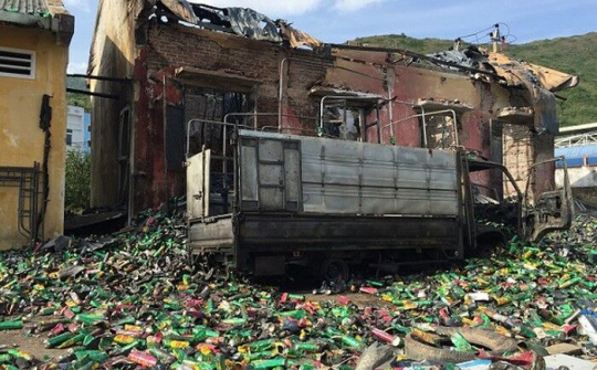 Hàng nghìn chai xịt muỗi phát nổ trong kho hàng của Viện Khoa học kỹ thuật nông nghiệp