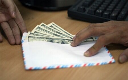 “Tham nhũng vặt không còn là chuyện vặt”