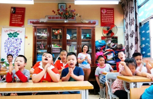 Hỗ trợ trẻ em khuyết tật tiếp cận các dịch vụ giáo dục tại cộng đồng