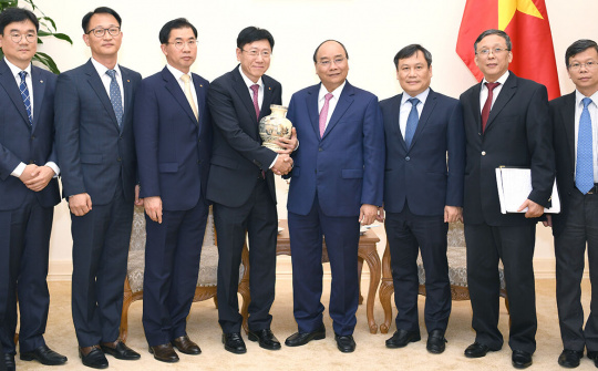 Thủ tướng tiếp một số doanh nghiệp nước ngoài