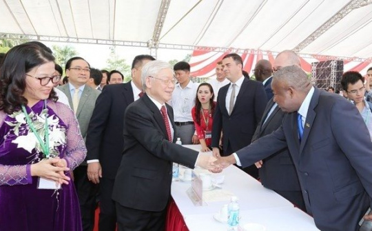 Party leader asks VNUA to become leading agricultural research university