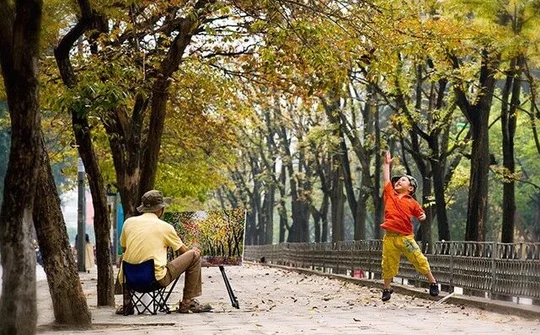 Dự báo thời tiết 5/10: Miền Bắc nắng hanh, miền Trung mưa rào