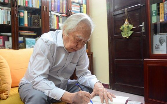 Nhà báo Phan Quang: Nghề gì cũng phải làm bằng hai tay