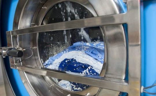 Công nghệ mới giúp máy giặt tiết kiệm 80% nước