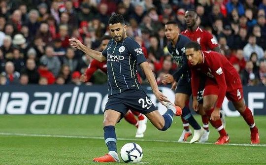 Man City 'đánh rơi' 3 điểm tại Anfield khi Mahrez đá hỏng phạt đền