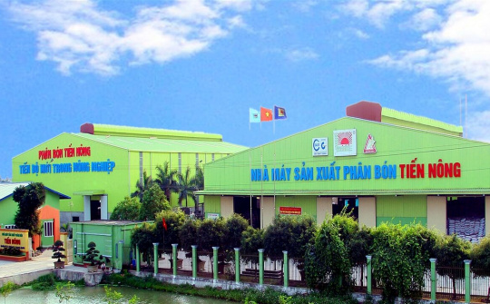 Tiến lên cùng nông dân đất Việt