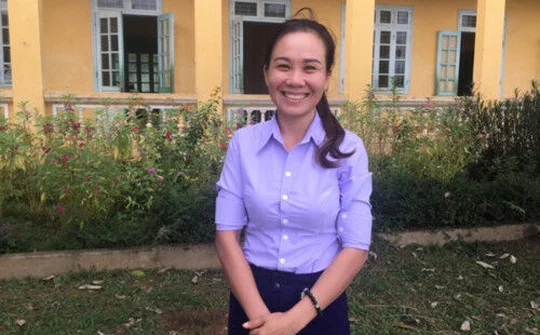 Cô giáo Tày dành thanh xuân cùng ngôi trường trên núi