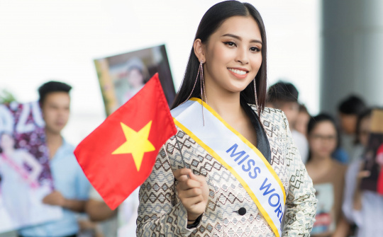 Hoa hậu Tiểu Vy lên đường đi thi Miss World