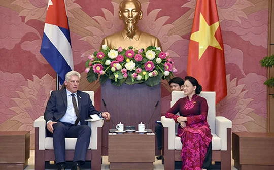 Chủ tịch Quốc hội Nguyễn Thị Kim Ngân hội kiến Chủ tịch Cuba