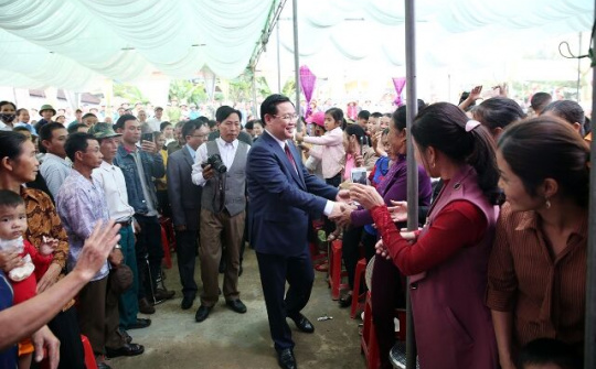 Phó Thủ tướng Vương Đình Huệ dự 'Ngày hội Đại đoàn kết toàn dân tộc' ở Nghệ An