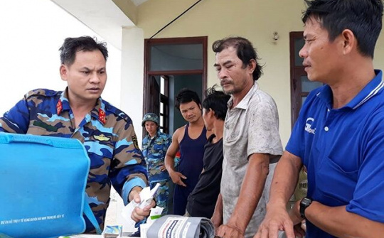 Giúp ngư dân vững tin bám biển đánh bắt hải sản