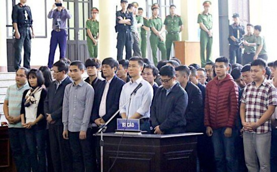 Xét xử cựu Trung tướng Phan Văn Vĩnh và 91 đồng phạm