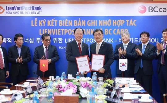 LienVietPostBank và BC Card hợp tác phát hành thẻ thông minh