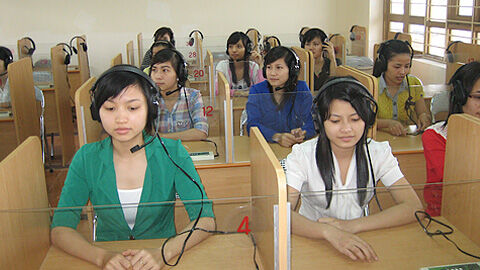 Để sinh viên không còn 'ngại' ngoại ngữ