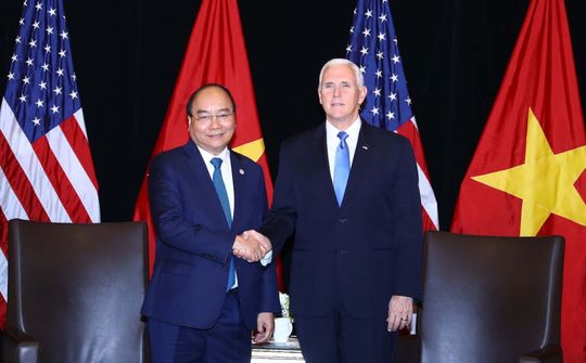 Phó Tổng thống Mỹ hội kiến Thủ tướng Việt Nam