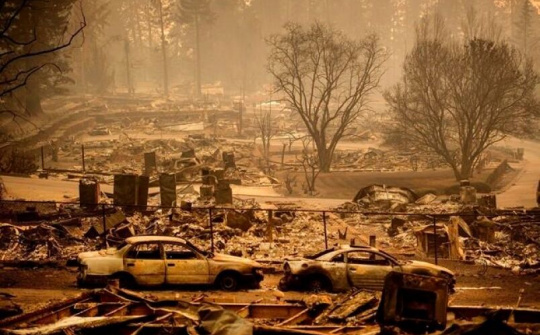 Cảnh tượng đổ nát sau thảm hoạ cháy rừng ở California