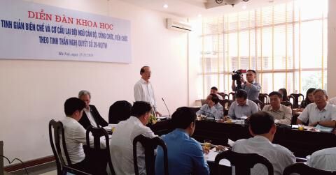 Diễn đàn khoa học 'Tinh giản biên chế và cơ cấu lại đội ngũ cán bộ, công chức, viên chức theo tinh thần Nghị quyết Số 39-NQ/TW'