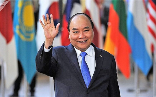 Thủ tướng lên đường tham dự Hội nghị APEC 26