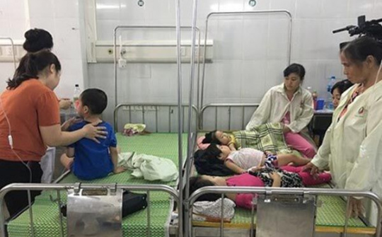 Hà Nội: 169 trẻ Mầm non nhập viện vì ngộ độc thực phẩm