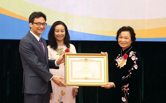 Biểu dương các điển hình tiên tiến trong công tác bảo vệ quyền trẻ em