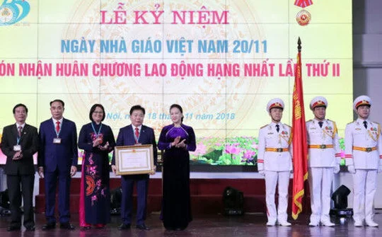Chủ tịch Quốc hội dự lễ kỉ niệm Ngày Nhà giáo Việt Nam tại Học viện Tài chính