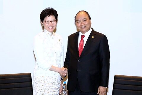 Thủ tướng Nguyễn Xuân Phúc gặp gỡ một số trưởng đoàn dự Hội nghị APEC