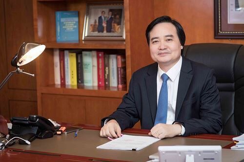Bộ trưởng Bộ GD&ĐT gửi thư chúc mừng cán bộ, giáo viên, nhân viên ngành Giáo dục