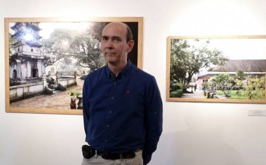 Photographer Nicolas Cornet and "Vietnam’s Pagodas"
