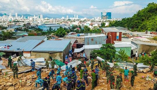 Lở núi ở Nha Trang: Số người chết đã lên đến 18 người