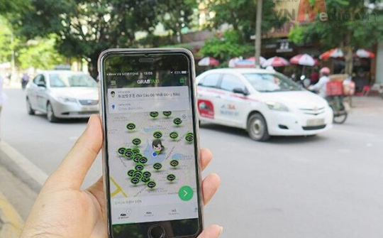 Cần xem lại tính pháp lý trong hoạt động của taxi Grab