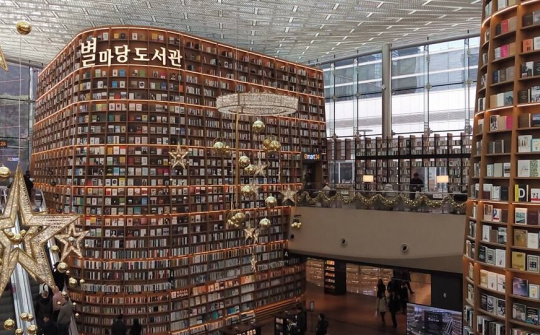 Khám phá Starfield - Thư viện khổng lồ đáng mơ ước ở Seoul