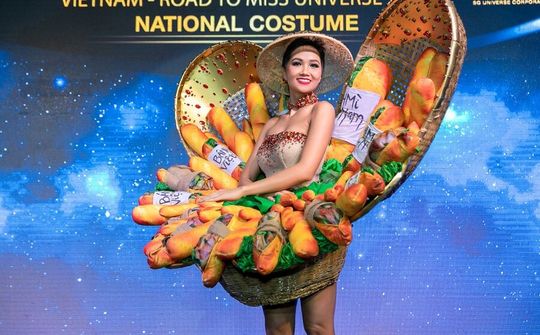 Hoa hậu H'Hen Niê đem bộ quốc phục 'Bánh mì' dự thi Miss Universe