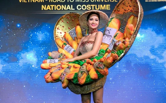 Hoa hậu H'Hen Niê đem bộ quốc phục 'Bánh mì' dự thi Miss Universe